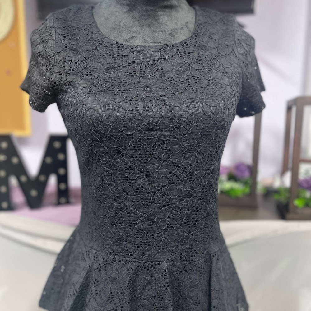 Bobeau Peplum Blouse size Small